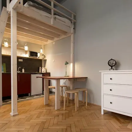 B45 At Palace District Apartment